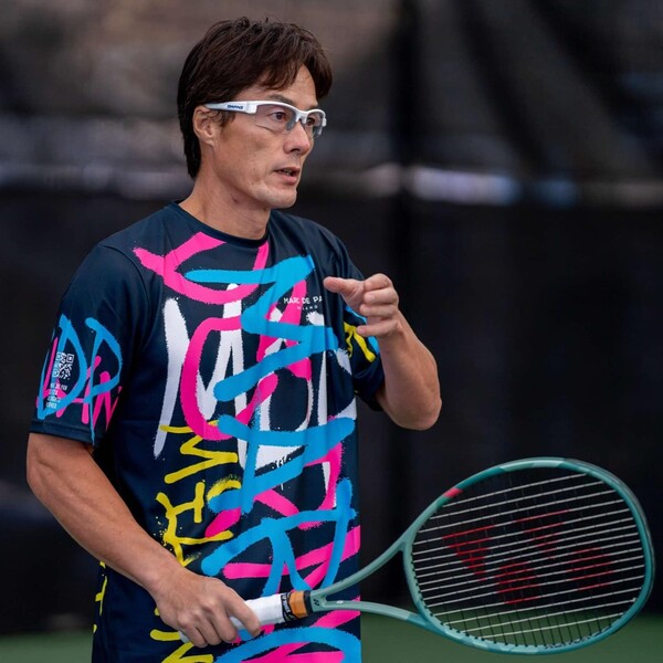 SWANS スポーツサングラス(野球 テニス ランニング用) Athlete's Choice】テニス・松井俊英選手の度付きサングラス | 特集