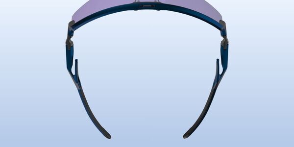 フィット感を高めるフレーム素材＆形状