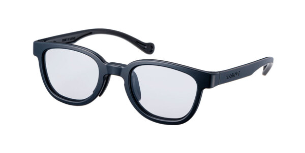 紫外線から子供の目を守ることができる、黒色でスモークレンズのキッズサングラス