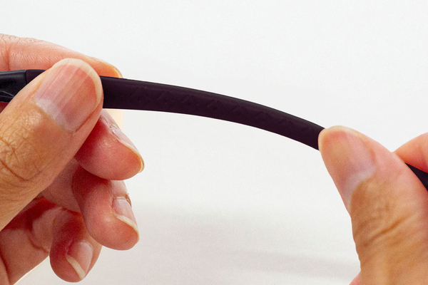 調整可能なテンプル