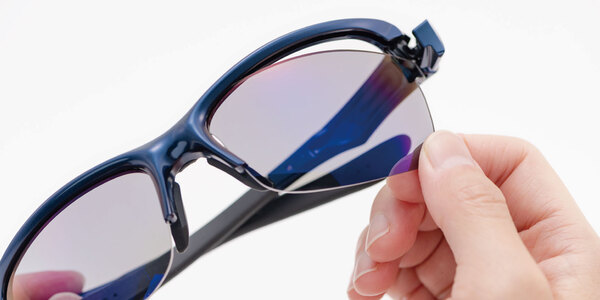 Replaceable lens