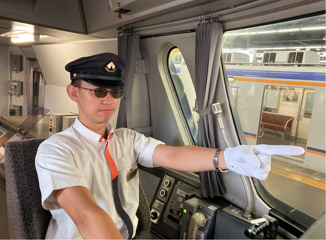 運行業務者用防護めがね(偏光レンズ)』が「南海電鉄」にて正式採用